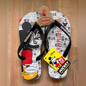 Havaianas Flip-Flops: Mickey Mouse SE 90th NWT! Unisex Size: 11/12W 9/10M